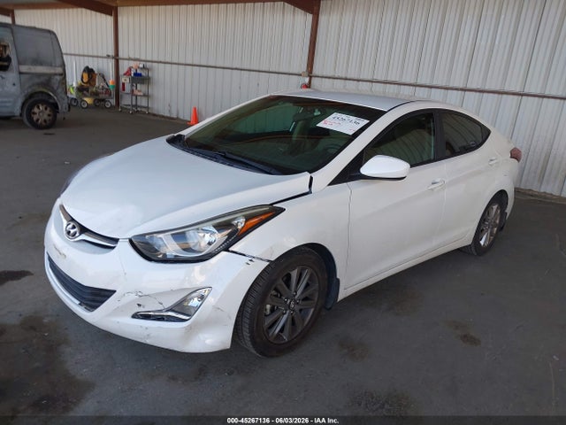 Hyundai ELANTRA SE 2015 5NPDH4AE5FH617580 Image 2
