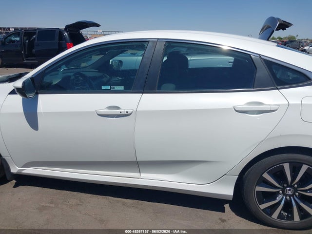 Honda Civic Sport 2019 19XFC2F81KE200180 Image 14