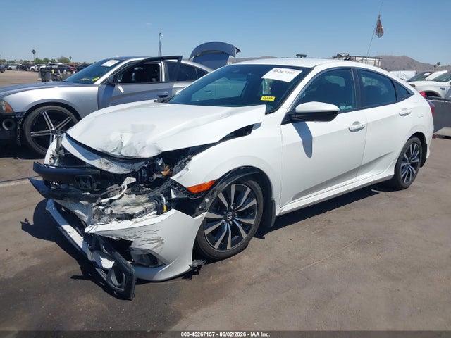 Honda Civic Sport 2019 19XFC2F81KE200180 Image 2