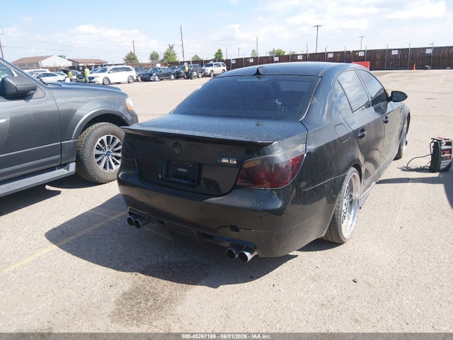 45267169 :رقم المزاد ، WBSNB93536B583410 vin ، 2006 Bmw M5 مزاد بيع