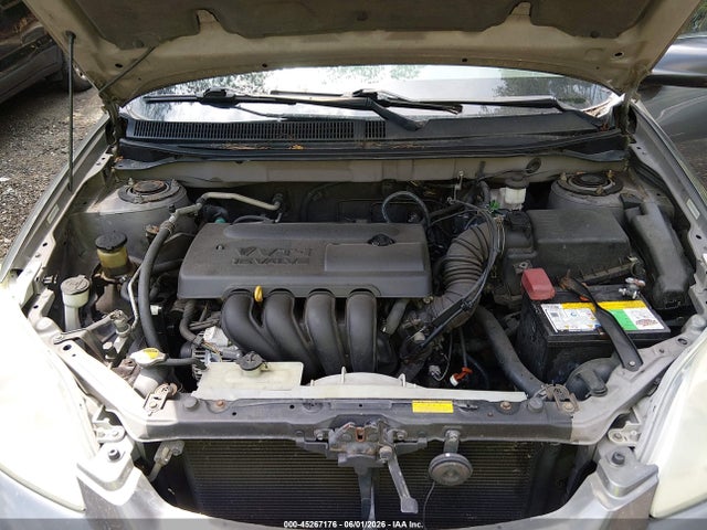 45267176 :رقم المزاد ، 2T1KR32E24C185172 vin ، 2004 Toyota Matrix Standard مزاد بيع