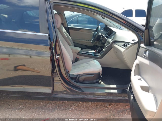 2016 Hyundai Sonata Se მანქანა იყიდება აუქციონზე, vin: 5NPE24AFXGH358584, აუქციონის ნომერი: 45267209