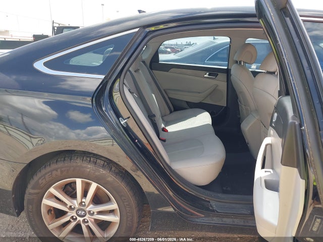 2016 Hyundai Sonata Se მანქანა იყიდება აუქციონზე, vin: 5NPE24AFXGH358584, აუქციონის ნომერი: 45267209