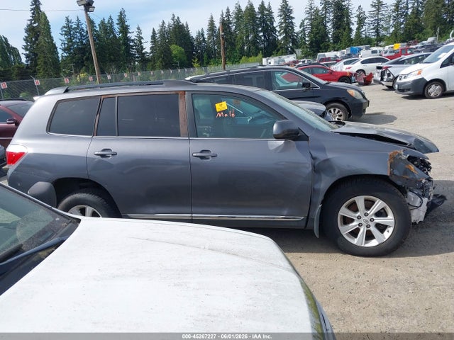 45267227 :رقم المزاد ، 5TDBK3EH6CS152787 vin ، 2012 Toyota Highlander Se V6 مزاد بيع