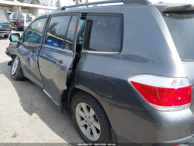 45267227 :رقم المزاد ، 5TDBK3EH6CS152787 vin ، 2012 Toyota Highlander Se V6 مزاد بيع