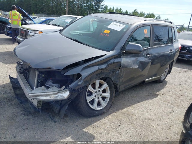 45267227 :رقم المزاد ، 5TDBK3EH6CS152787 vin ، 2012 Toyota Highlander Se V6 مزاد بيع