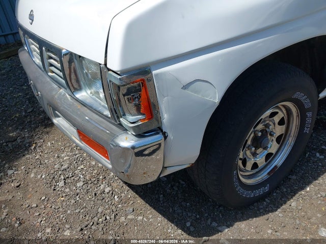 45267240 :رقم المزاد ، 1N6SD11S3SC377231 vin ، 1995 Nissan Truck E/xe مزاد بيع
