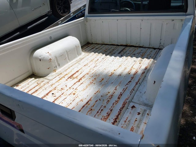 45267240 :رقم المزاد ، 1N6SD11S3SC377231 vin ، 1995 Nissan Truck E/xe مزاد بيع
