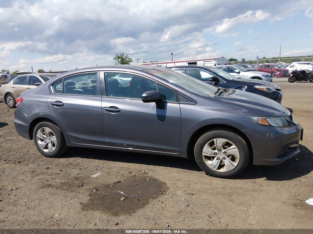 45267255 :رقم المزاد ، 2HGFB2F51FH502895 vin ، 2015 Honda Civic Lx مزاد بيع