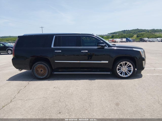Продажа на аукционе авто 2019 Cadillac Escalade Esv Premium Luxury, vin: 1GYS4JKJXKR235233, номер лота: 45267330