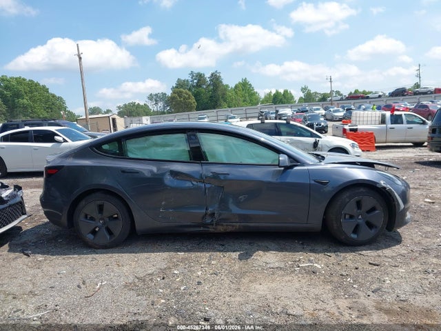 Tesla Model 3 Rear-wheel Drive 2022 5YJ3E1EA2NF361874 Image 12