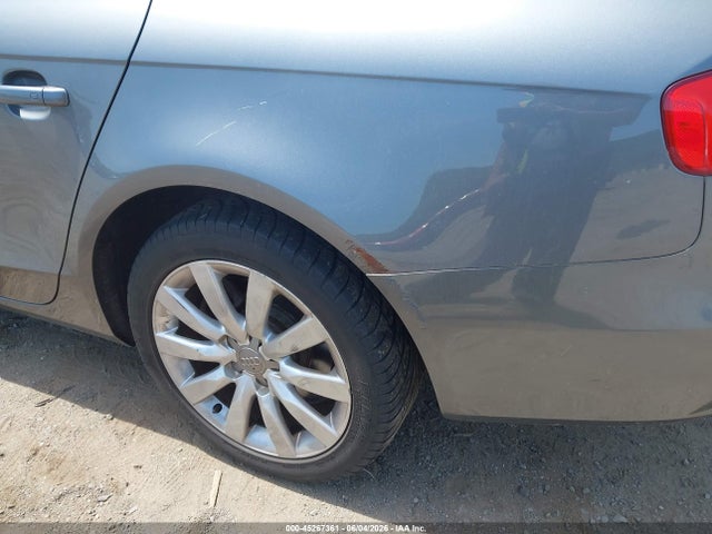 45267361 :رقم المزاد ، WAUBFAFL6EA075072 vin ، 2014 Audi A4 2.0t Premium مزاد بيع