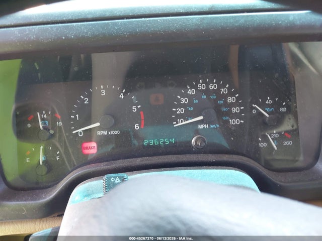 1998 Jeep Wrangler Sahara მანქანა იყიდება აუქციონზე, vin: 1J4FY49S8WP789183, აუქციონის ნომერი: 45267370