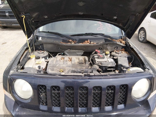 45267419 :رقم المزاد ، 1J4NF1GBXBD222990 vin ، 2011 Jeep Patriot Sport مزاد بيع