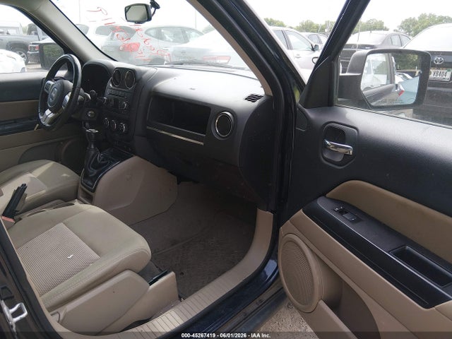 45267419 :رقم المزاد ، 1J4NF1GBXBD222990 vin ، 2011 Jeep Patriot Sport مزاد بيع
