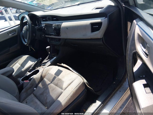 45267429 :رقم المزاد ، 5YFBURHE4GP526200 vin ، 2016 Toyota Corolla Le مزاد بيع
