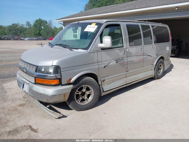 45267441 :رقم المزاد ، 1GBFG15T551156412 vin ، 2005 Chevrolet Express Upfitter مزاد بيع