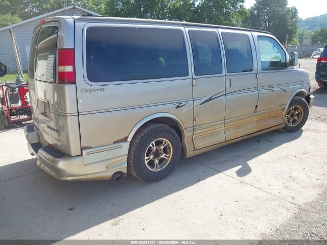 45267441 :رقم المزاد ، 1GBFG15T551156412 vin ، 2005 Chevrolet Express Upfitter مزاد بيع