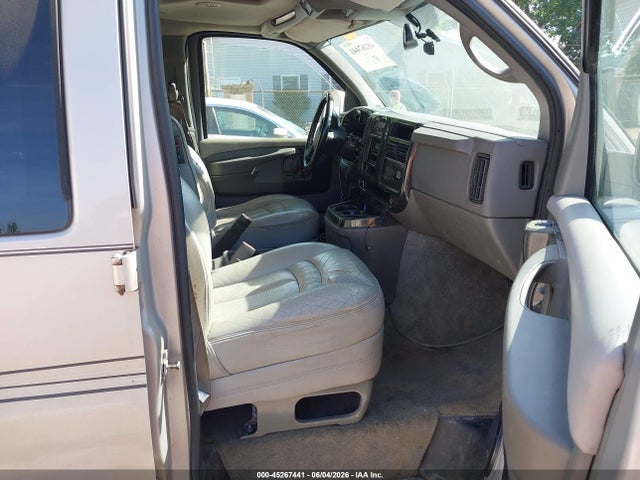 45267441 :رقم المزاد ، 1GBFG15T551156412 vin ، 2005 Chevrolet Express Upfitter مزاد بيع
