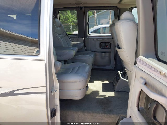 45267441 :رقم المزاد ، 1GBFG15T551156412 vin ، 2005 Chevrolet Express Upfitter مزاد بيع