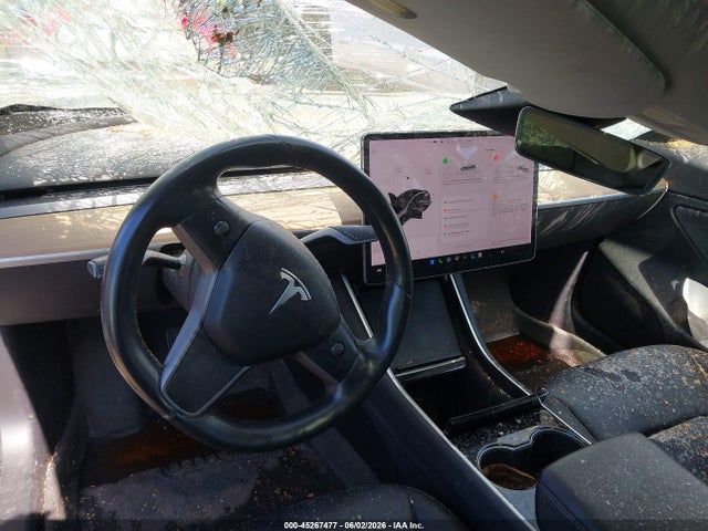2018 Tesla Model 3 Long Range/performance მანქანა იყიდება აუქციონზე, vin: 5YJ3E1EB0JF054349, აუქციონის ნომერი: 45267477