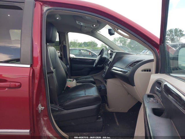 45267510 :رقم المزاد ، 2C4RC1BGXFR636860 vin ، 2015 Chrysler Town & Country Touring مزاد بيع