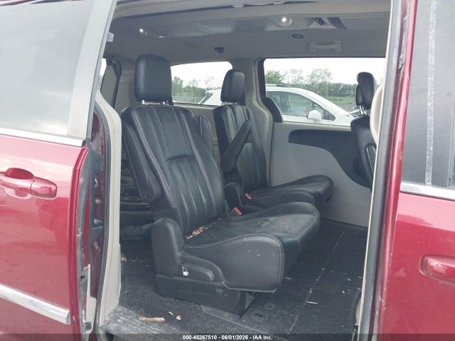 45267510 :رقم المزاد ، 2C4RC1BGXFR636860 vin ، 2015 Chrysler Town & Country Touring مزاد بيع