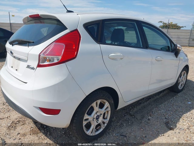 2016 Ford Fiesta Se მანქანა იყიდება აუქციონზე, vin: 3FADP4EJ3GM165608, აუქციონის ნომერი: 45267511