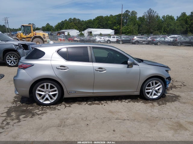 Lexus CT 200H 2017 JTHKD5BH7H2298106 Image 14