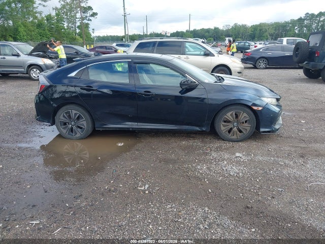 45267523 :رقم المزاد ، SHHFK7H66HU215688 vin ، 2017 Honda Civic Ex مزاد بيع