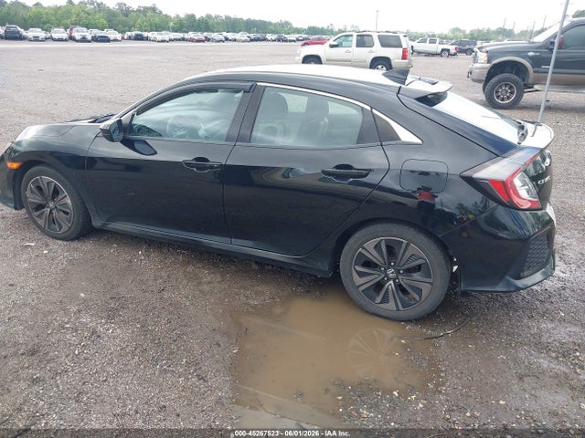 45267523 :رقم المزاد ، SHHFK7H66HU215688 vin ، 2017 Honda Civic Ex مزاد بيع