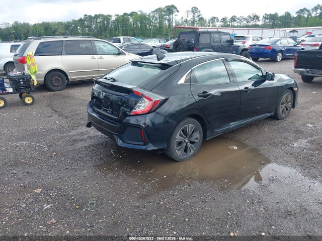 45267523 :رقم المزاد ، SHHFK7H66HU215688 vin ، 2017 Honda Civic Ex مزاد بيع