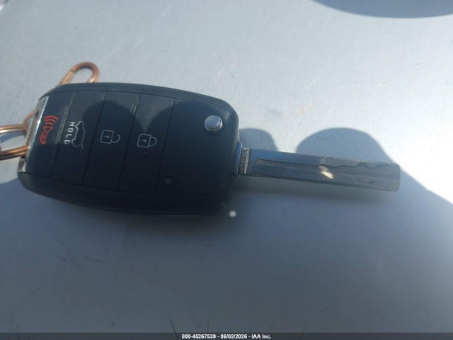 KNDJP3A50F7114835 KIA SOUL +