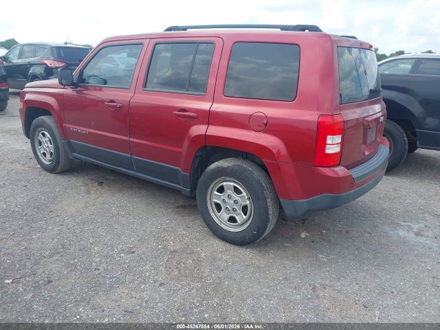 2015 Jeep Patriot Sport მანქანა იყიდება აუქციონზე, vin: 1C4NJPBA2FD284556, აუქციონის ნომერი: 45267554