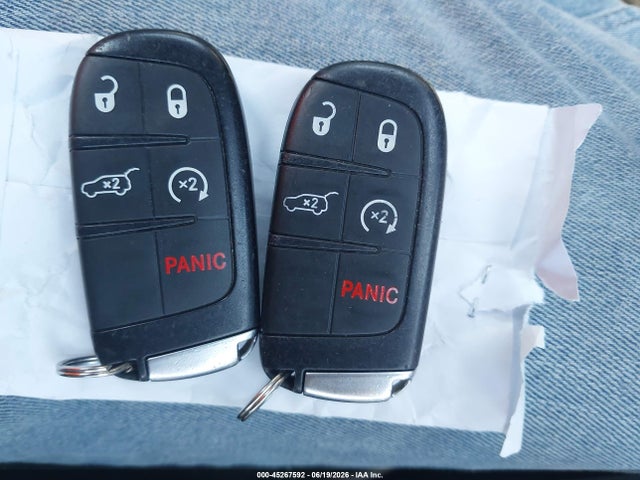 45267592 :رقم المزاد ، 1C4RJFCG4KC570262 vin ، 2019 Jeep Grand Cherokee High Altitude 4x4 مزاد بيع