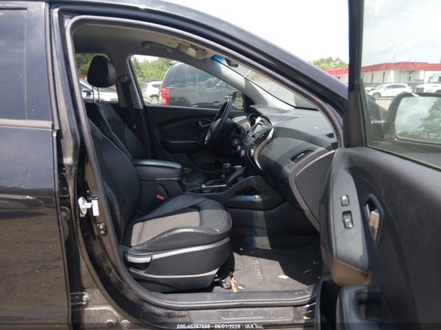 45267598 :رقم المزاد ، KM8JT3AF3FU101935 vin ، 2015 Hyundai Tucson Gls مزاد بيع