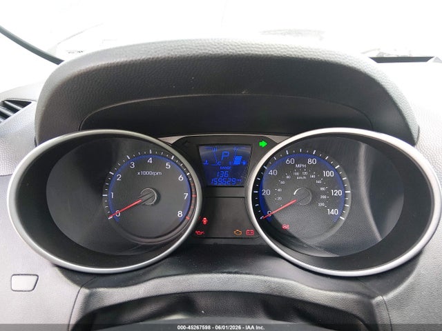 45267598 :رقم المزاد ، KM8JT3AF3FU101935 vin ، 2015 Hyundai Tucson Gls مزاد بيع