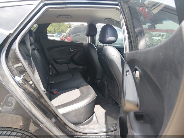 45267598 :رقم المزاد ، KM8JT3AF3FU101935 vin ، 2015 Hyundai Tucson Gls مزاد بيع