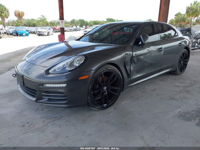 45267607 :رقم المزاد ، WP0AA2A70GL004289 vin ، 2016 Porsche Panamera 4 مزاد بيع