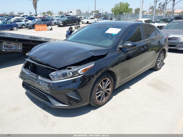 KIA Forte Lxs 2023 3KPF24AD0PE570661 Image 2
