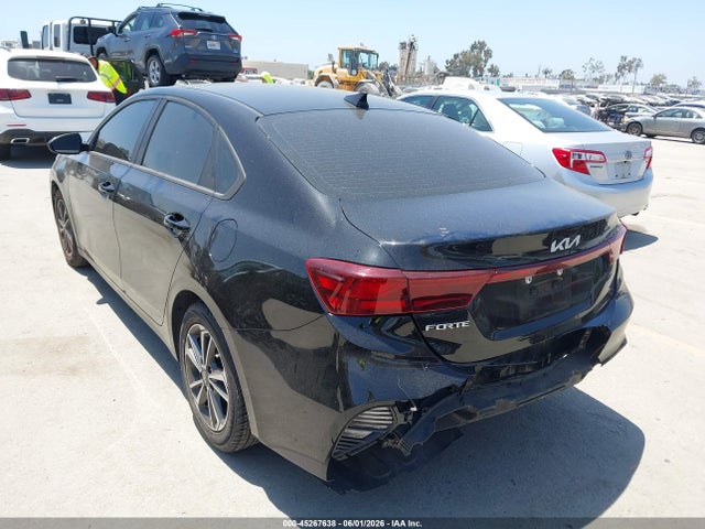 KIA Forte Lxs 2023 3KPF24AD0PE570661 Image 3