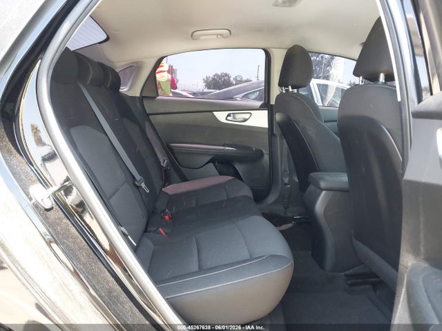 KIA Forte Lxs 2023 3KPF24AD0PE570661 Image 8