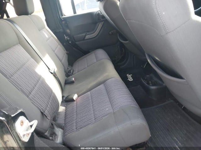 45267641 :رقم المزاد ، 1J4BA3H14BL532206 vin ، 2011 Jeep Wrangler Unlimited Sport مزاد بيع