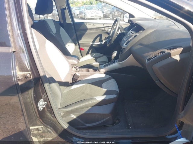 2012 Ford Focus Se მანქანა იყიდება აუქციონზე, vin: 1FAHP3F25CL412917, აუქციონის ნომერი: 45267647