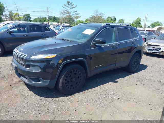 Продажа на аукционе авто 2015 Jeep Cherokee Latitude, vin: 1C4PJMCS5FW686736, номер лота: 45267660