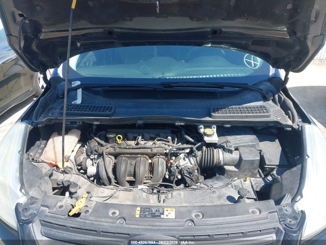 45267664 :رقم المزاد ، 1FMCU0F76FUA38495 vin ، 2015 Ford Escape S مزاد بيع