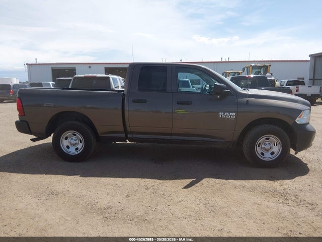45267685 :رقم المزاد ، 1C6RR7FG6LS158935 vin ، 2020 Ram 1500 Classic Tradesman  4x4 6'4 Box مزاد بيع