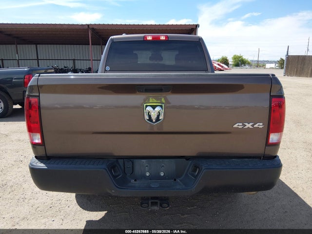 45267685 :رقم المزاد ، 1C6RR7FG6LS158935 vin ، 2020 Ram 1500 Classic Tradesman  4x4 6'4 Box مزاد بيع