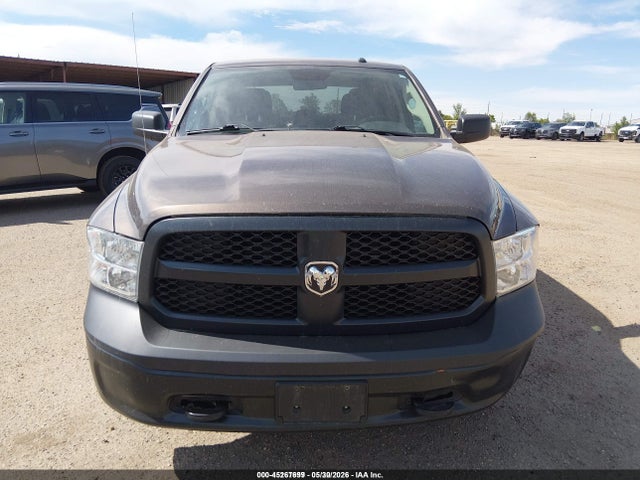 2021 Ram 1500 Classic Tradesman  4x4 5'7 Box მანქანა იყიდება აუქციონზე, vin: 3C6RR7KG9MG664032, აუქციონის ნომერი: 45267699