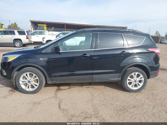 45267719 :رقم المزاد ، 1FMCU9GD5JUD08852 vin ، 2018 Ford Escape Se مزاد بيع